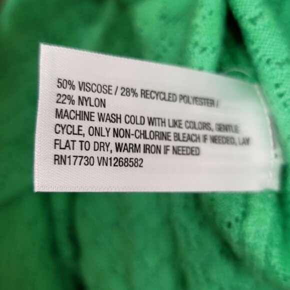 Wild Fable Women Mint Green Long Sleeve Cropped Knit Top Thumb Holes Small NWT - Picture 3 of 7